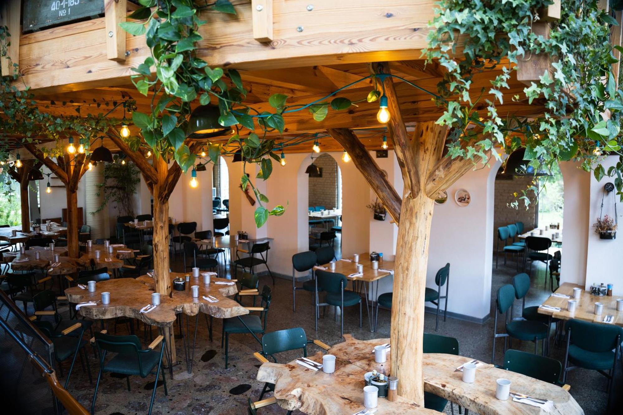 Hotel Kazerma E Cerenit Surrel
