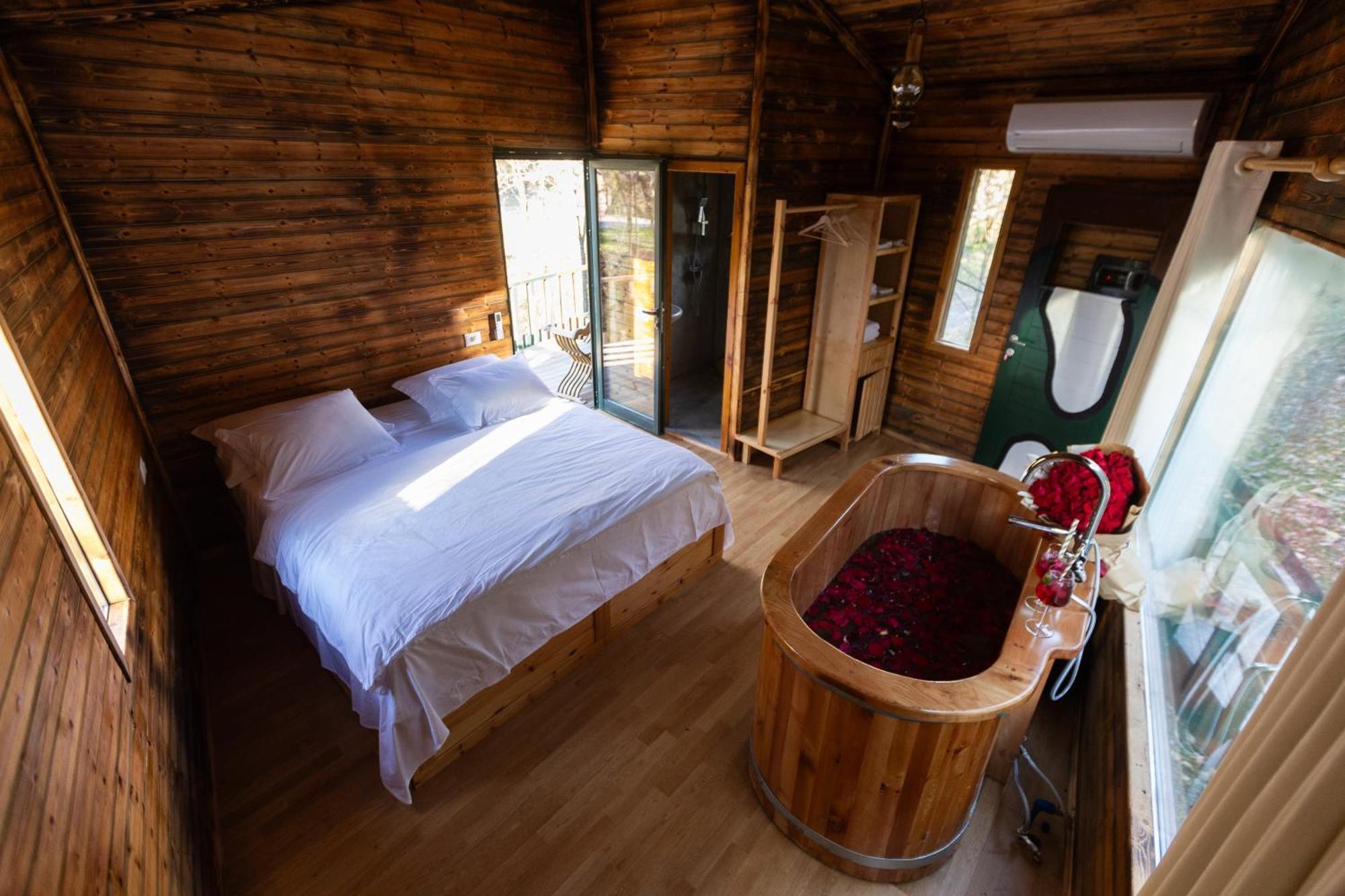 Hotel Kazerma E Cerenit